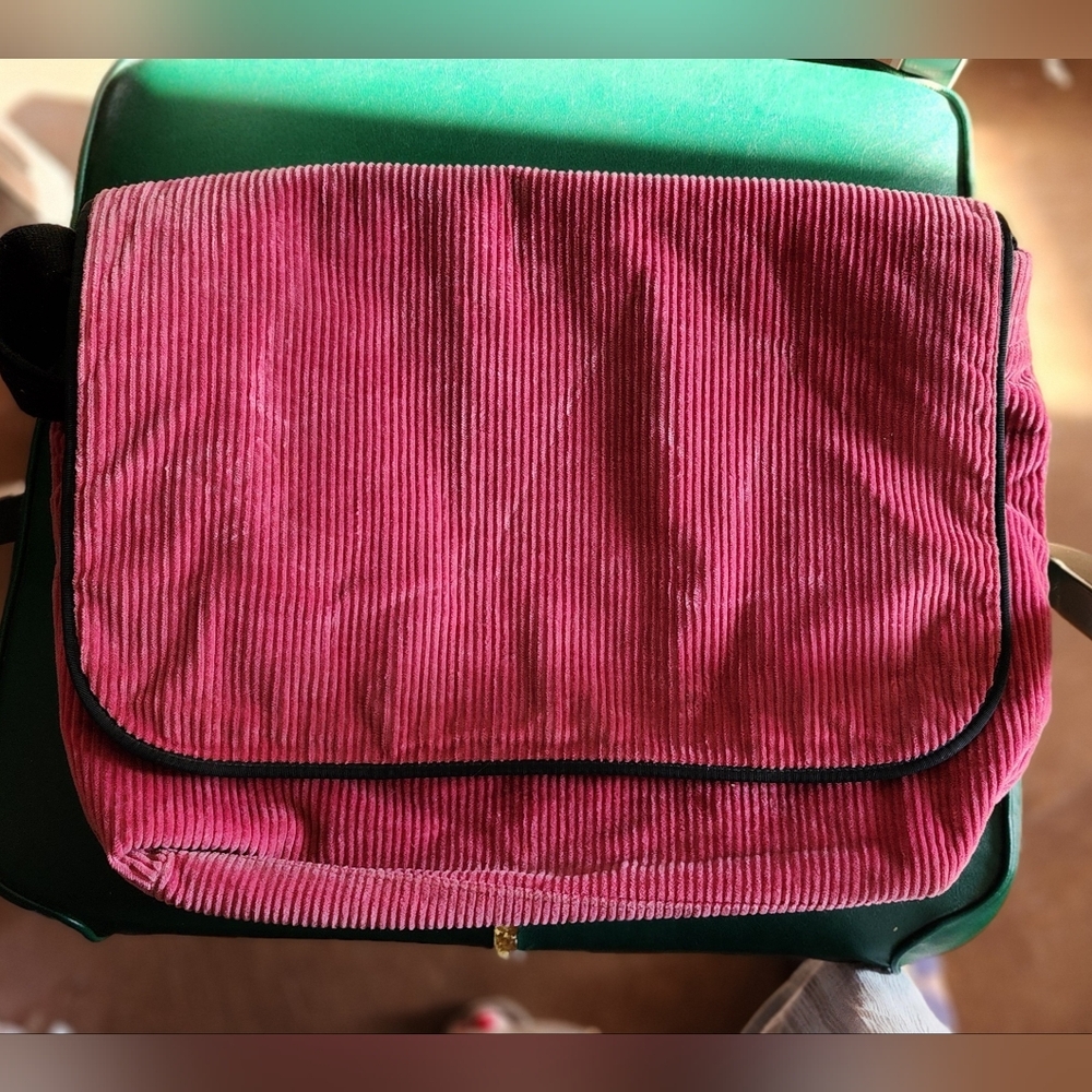 Vintage Perfect Pink Kate Spade Corduroy Messenger Laptop Bag